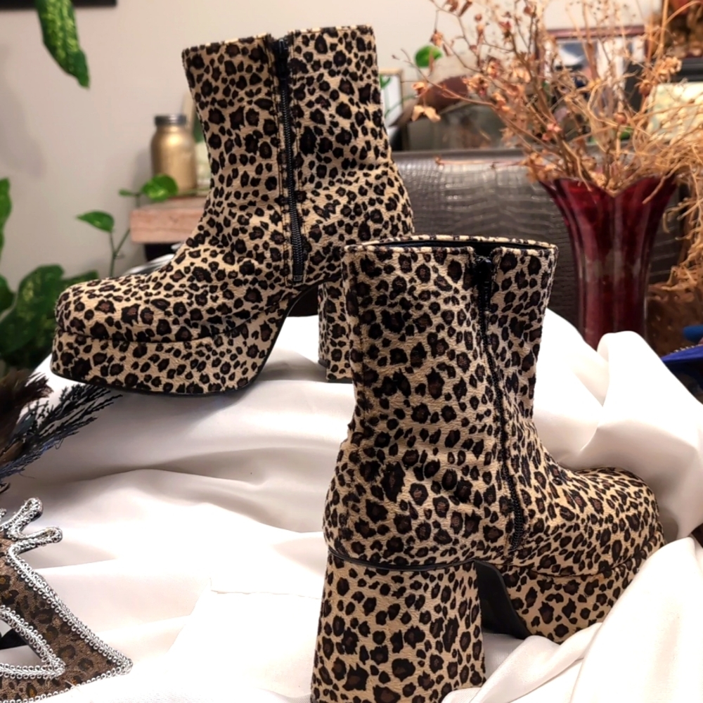 Plats Platform Cheetah Pattern Boot - image 3